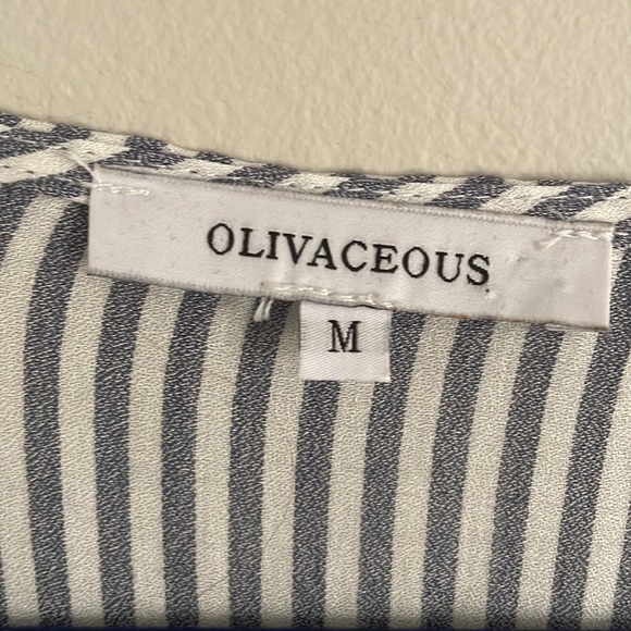 White/blue striped flowy blouse - Picture 4 of 5